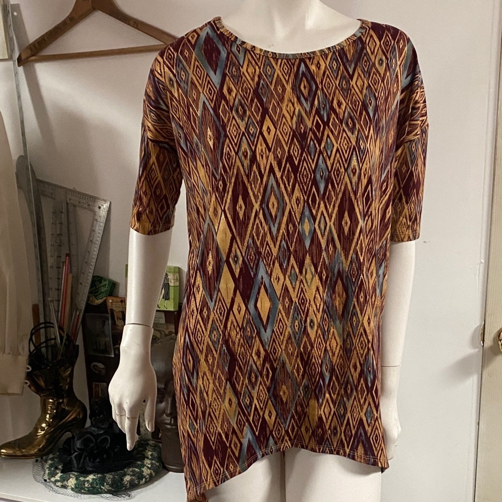 LulaRoe Geometric Patterned Women's Top